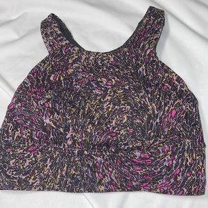 Lulu lemon sports bra with pad inserts size 6